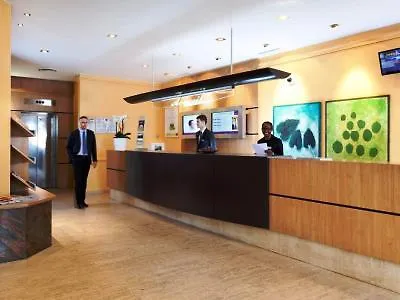 Mercure Centre Gare Hotel 4*