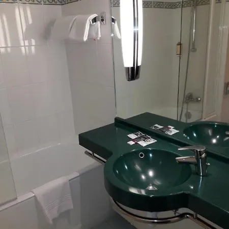 Hotel Mercure Centre Gare 4*