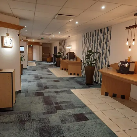 Mercure Centre Gare Hotel 4*
